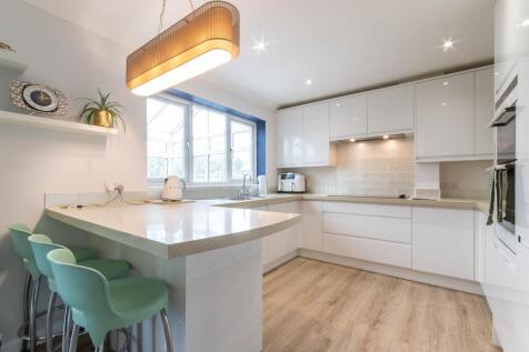 Kitchen Family Room