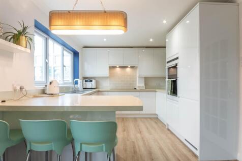 Kitchen Family Room