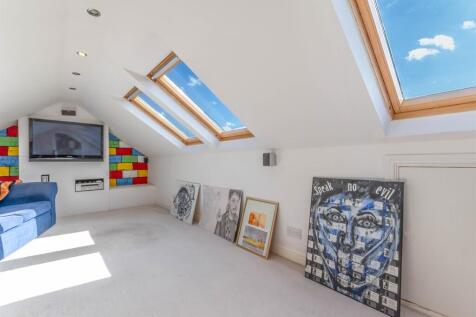 Loft Room / Bedroom