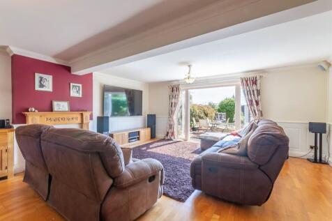 Lounge Dining Room