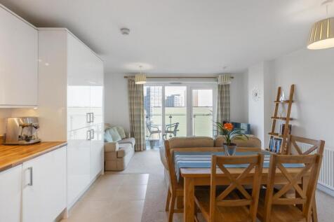 Kitchen/Reception