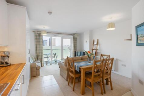 Kitchen/Reception