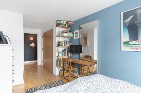 property in Hardwicks Square, 
Wandsworth Park, SW18