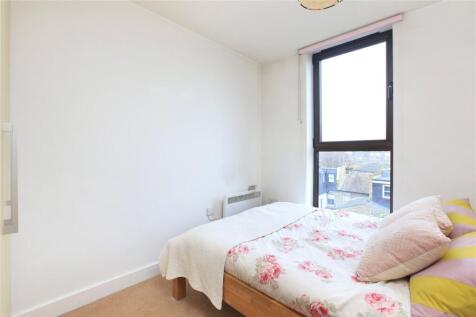 property in Petergate, 
Wandsworth, SW11