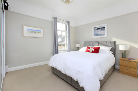 property in Old York Road, 
Wandsworth, SW18