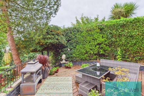 Private Raised Decked Terrace