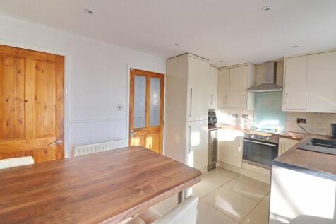 Kitchen/Dining Area