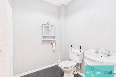 Annexe Shower Room
