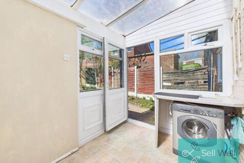 Sunroom/Utility