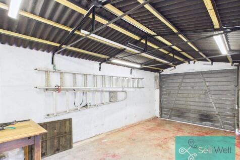 Detached Garage