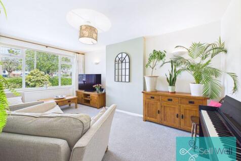 Lounge/Fourth Bedroom
