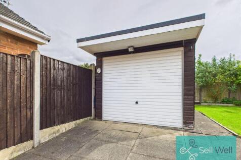 Detached Garage