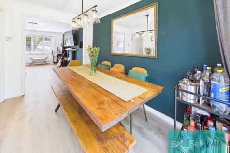 Dining Area/Lounge