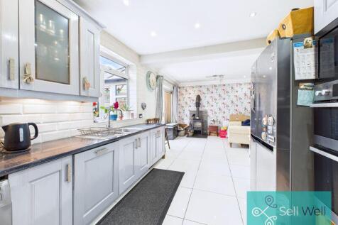Kitchen/Living Area