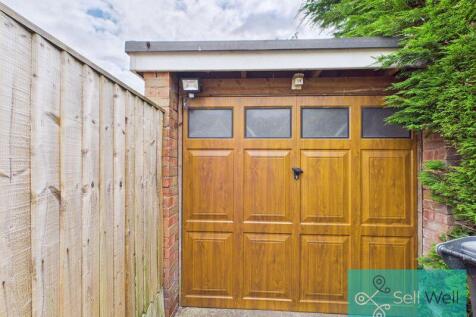 Detached Garage