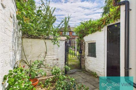 Rear Courtyard