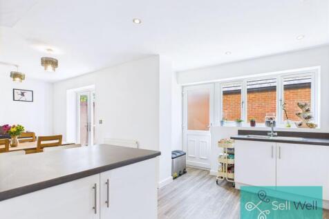 Kitchen/Dining Area