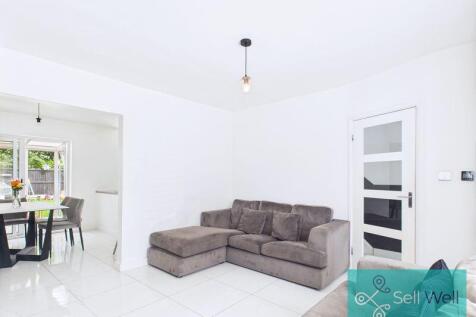 Lounge/Dining Area