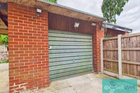 Detached Garage
