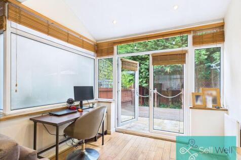 Lounge/Study Area