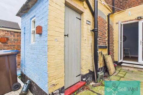 Rear Courtyard