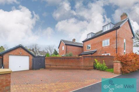 Driveway, Detached Garage &amp; Rear ...