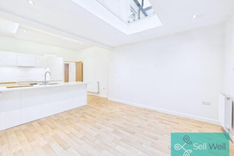 Open-Plan Kitchen & Dining Space