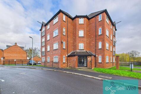 Main Entrance & Building Exterior