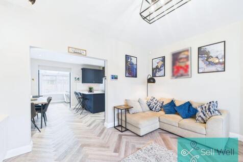 Open-Plan Living / Kitchen / Dining Area