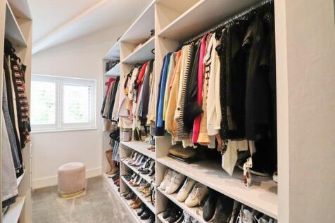 Walk In Wardrobe