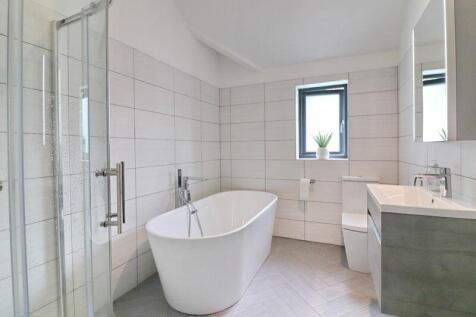 Bedroom 2 En Suite