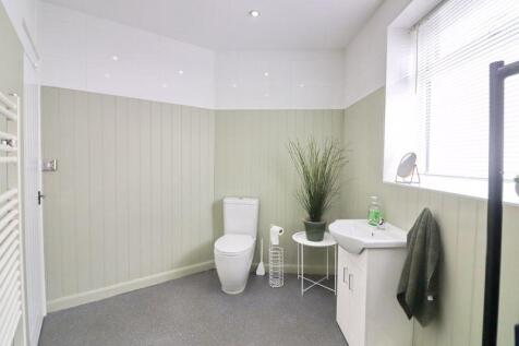 Downstairs Bathroom