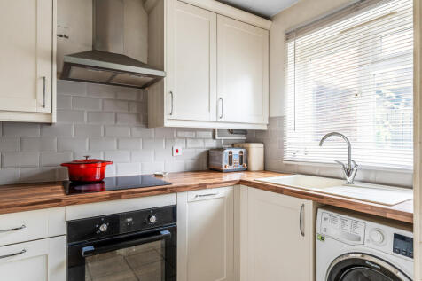 45-Barnfield-Way-7