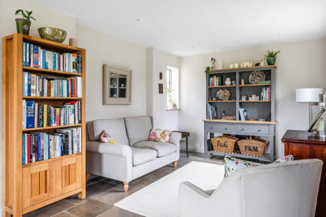 Medlar-Cottage-3