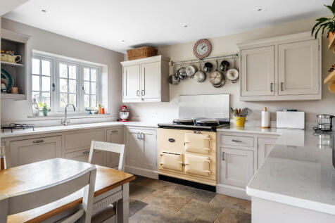 Medlar-Cottage-8