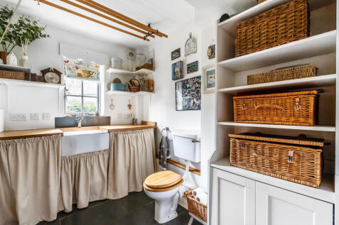 Medlar-Cottage-11