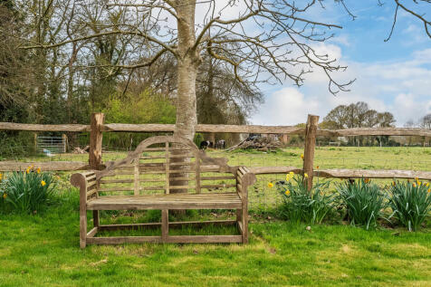Medlar-Cottage-22