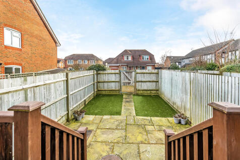 69-Lingfield-Road-18