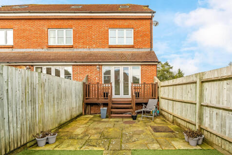 69-Lingfield-Road-20-1