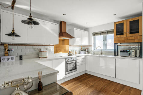7-Weald-Gardens-22