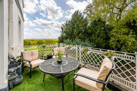 f6-Southlands-House-1