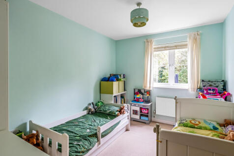 149-Albion-Way-5