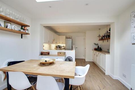 Kitchen Diner 1.jpg