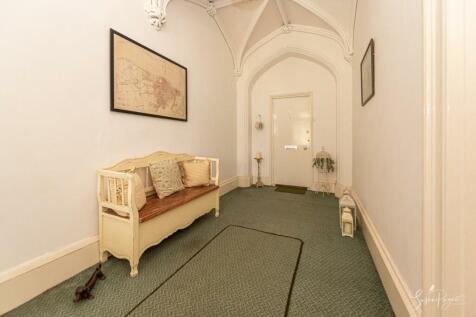 Communal Entrance Hall