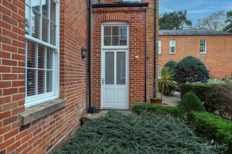 Welcome to 3 Wordsworth Mansions
