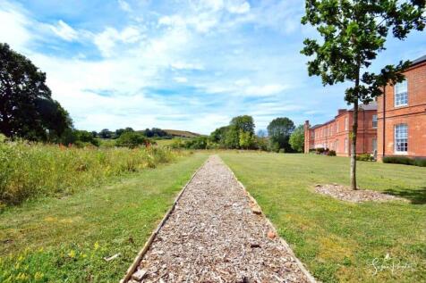 Communal Grounds