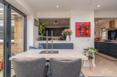 Open Plan Living and Kitchen