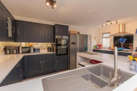 Open Plan Living and Kitchen