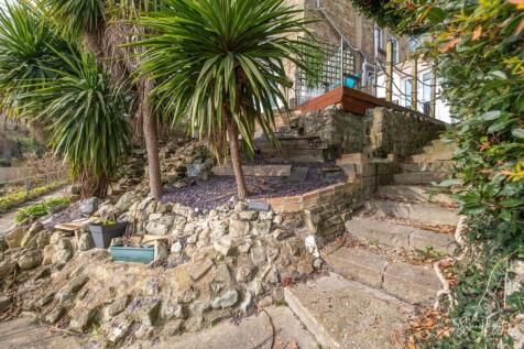 Steps to 28b Madeira Road