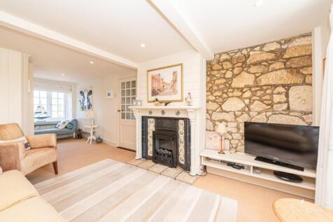 Living Room/Snug
